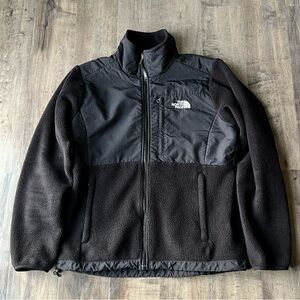 The  North Face Womens Denali Black Polartec Fleece Jacket Size Medium